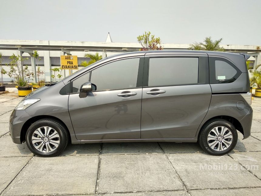 Honda freed объем бака