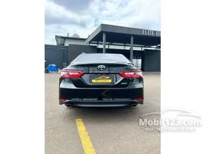 2023 Toyota Camry 2.5 V Sedan