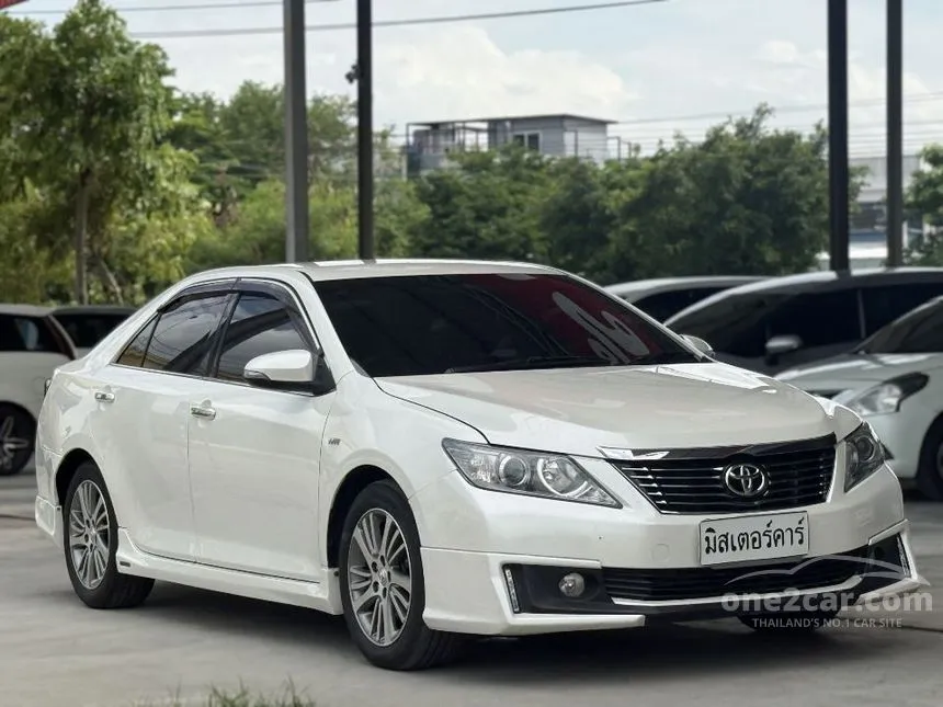 2014 Toyota CAMRY G Extremo Sedan