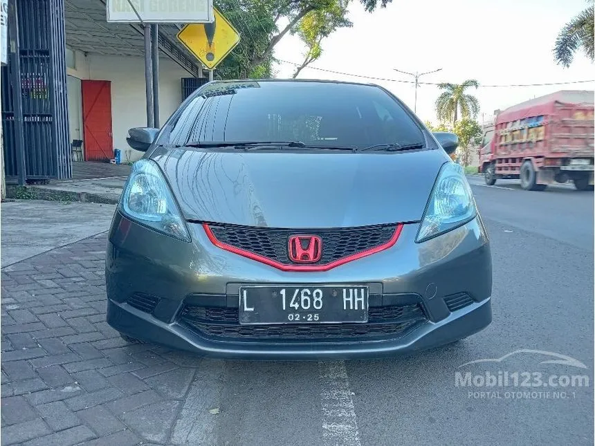 Jual Mobil Honda Jazz 2010 RS 1.5 di Jawa Timur Automatic Hatchback Abu