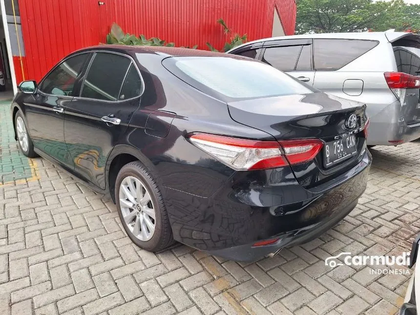 2019 Toyota Camry V Sedan