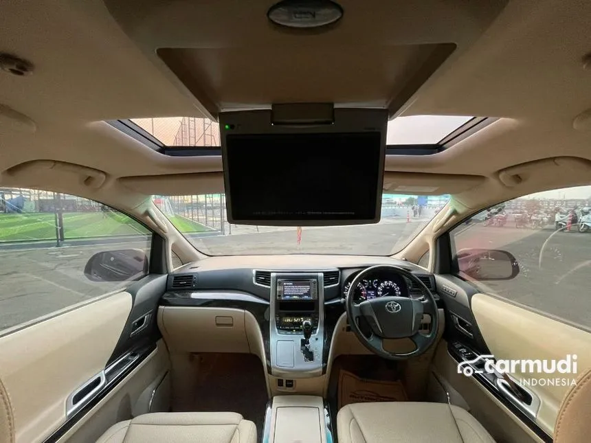 2013 Toyota Alphard G MPV