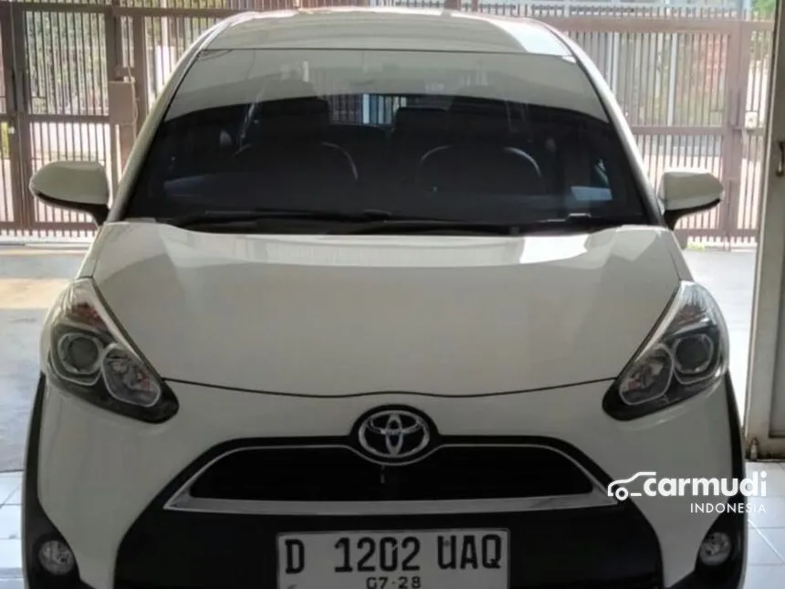 Jual Mobil Toyota Sienta 2018 V 1.5 di Jawa Barat Automatic MPV Putih Rp 181.000.000