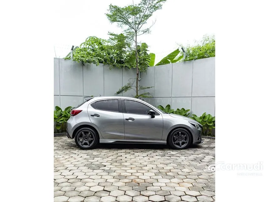 2016 Mazda 2 R Hatchback