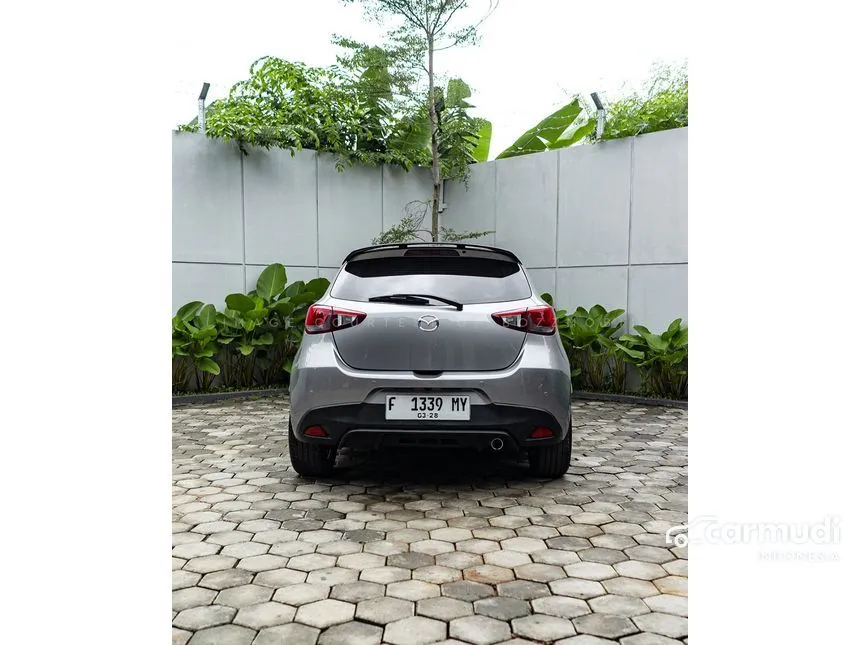 2016 Mazda 2 R Hatchback