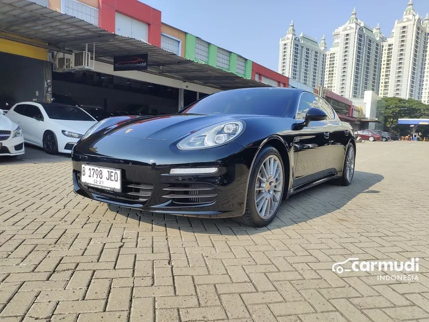 2014 Porsche Panamera Panamera S Hatchback