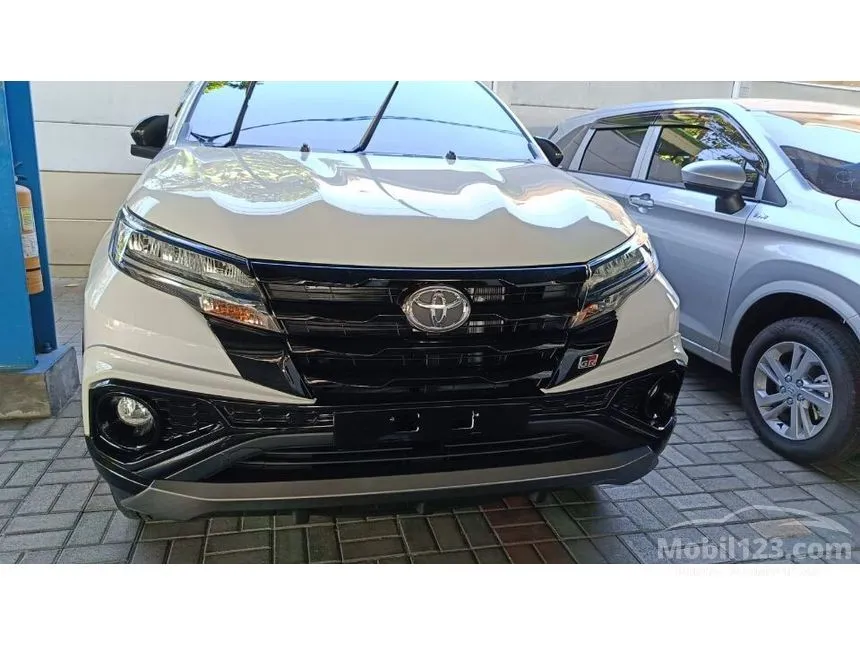 Jual Mobil Toyota Rush 2024 S GR Sport 1.5 di DKI Jakarta Automatic SUV Putih Rp 288.000.000