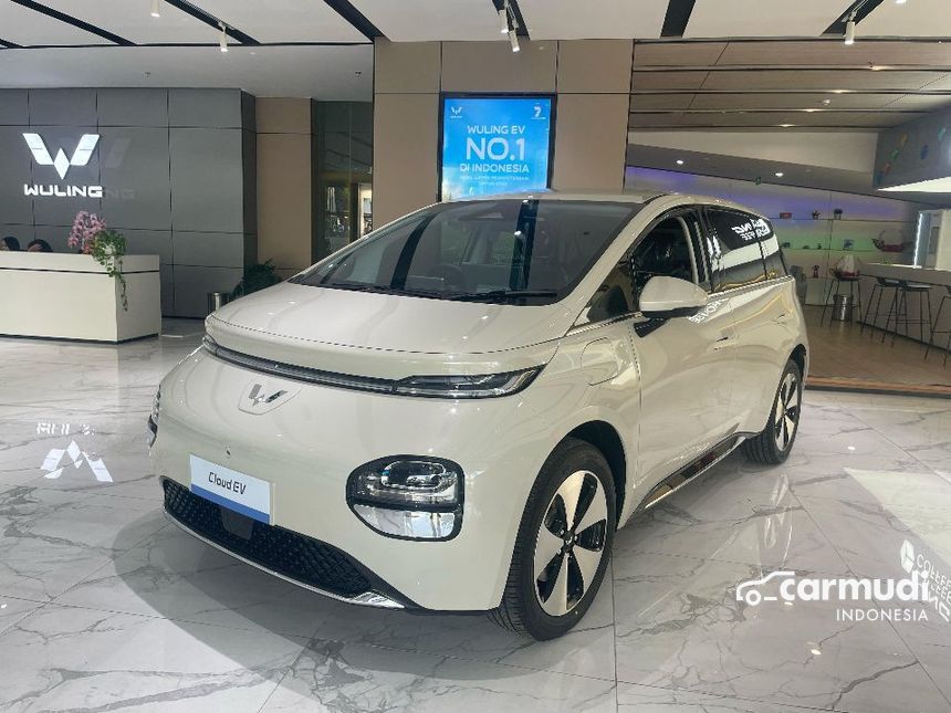 Wuling Cloud Color Wuling Cloud 2025 EV Lite in DKI Jakarta Automatic Hatchback White for ...
