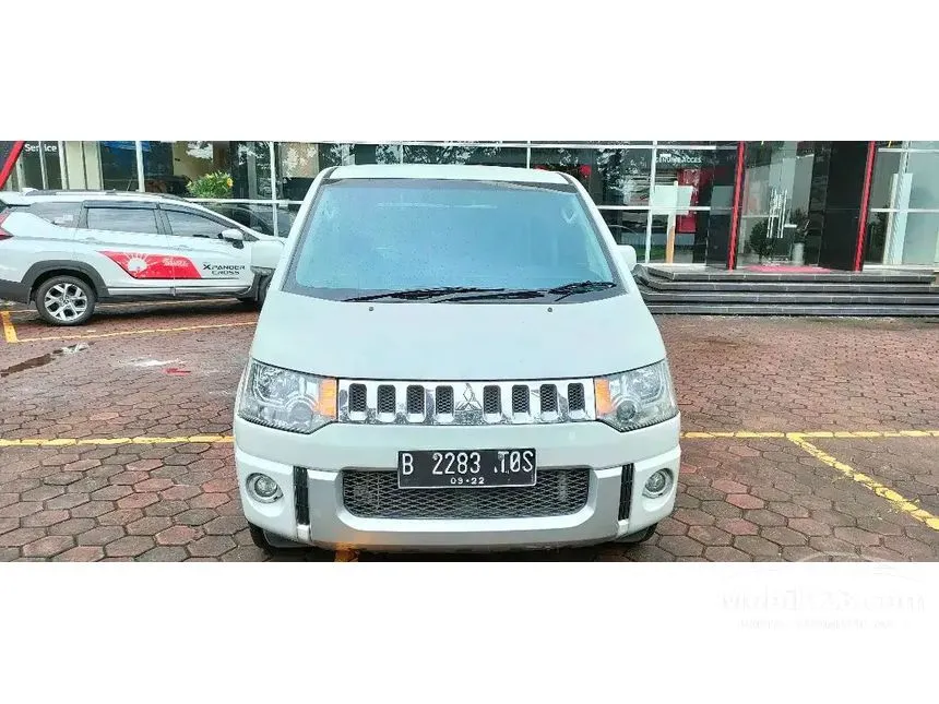 Jual Mobil Mitsubishi Delica 2015 D5 2.0 di Jawa Barat Automatic Van Wagon Putih Rp 195.000.000