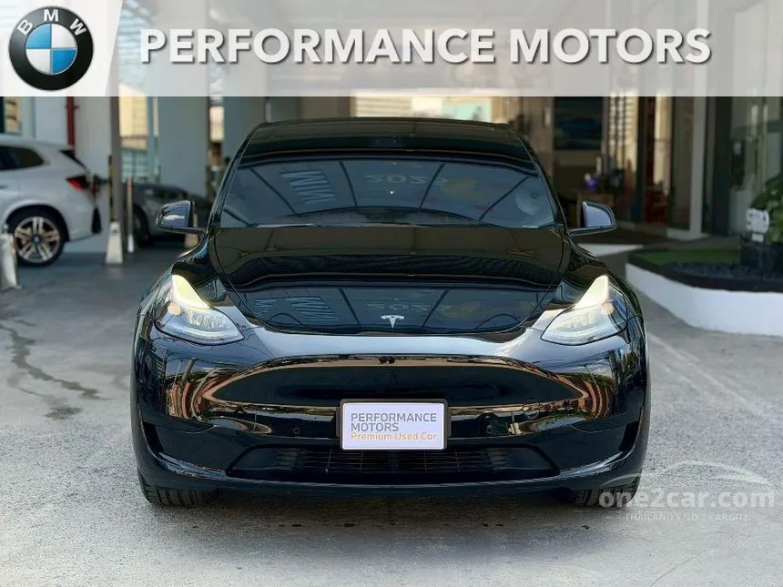 2024 TESLA Model Y Standard Range SUV
