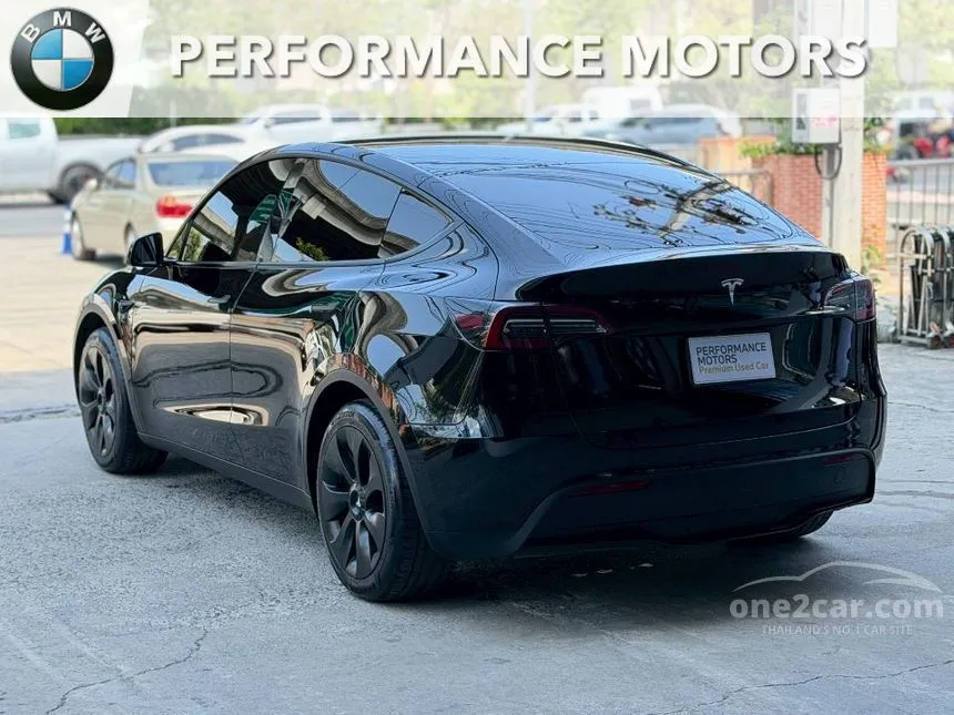 2024 TESLA Model Y Standard Range SUV