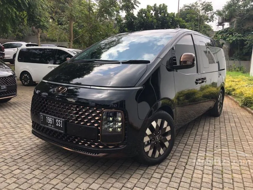 Jual Mobil Hyundai Staria 2024 Signature 7 2.2 di DKI Jakarta Automatic Wagon Lainnya Rp 966.000.000