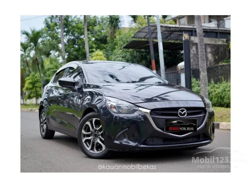 Jual Mobil Mazda 2 2015 V 1.5 di DKI Jakarta Automatic Hatchback Abu