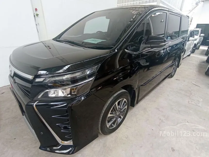 2018 Toyota Voxy Wagon