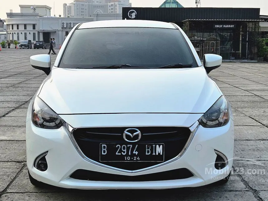 Jual Mobil Mazda 2 2019 R 1.5 di DKI Jakarta Automatic Hatchback Putih Rp 180.000.000