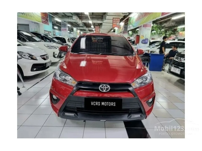 Jual Mobil Toyota Yaris 2016 TRD Sportivo Heykers 1.5 di Jawa Timur Automatic Hatchback Merah Rp 175.000.000