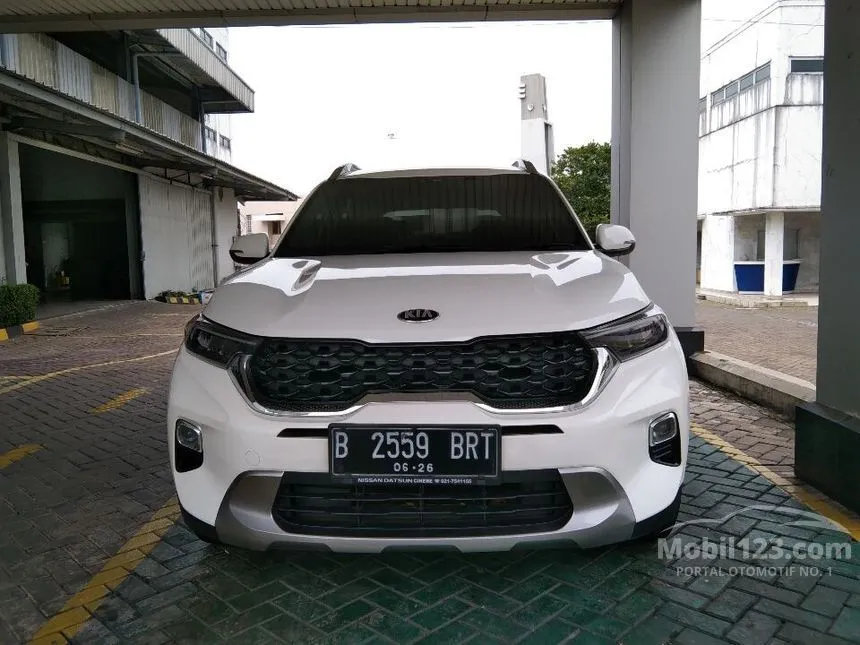 Jual Mobil KIA Sonet 2023 Premiere 1.5 di Banten Automatic Wagon Putih Rp 299.000.000