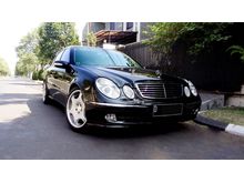 2004 Mercedes-Benz E240 2.6 Sedan