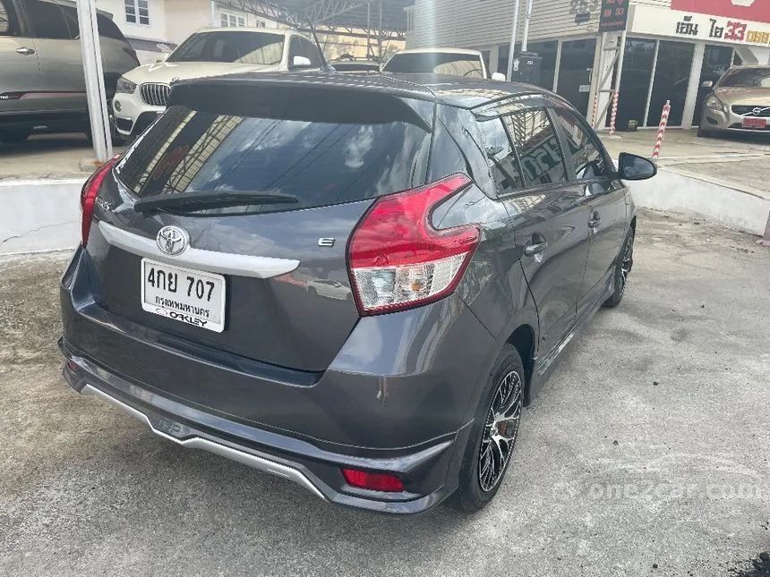 2015 Toyota YARIS E Hatchback