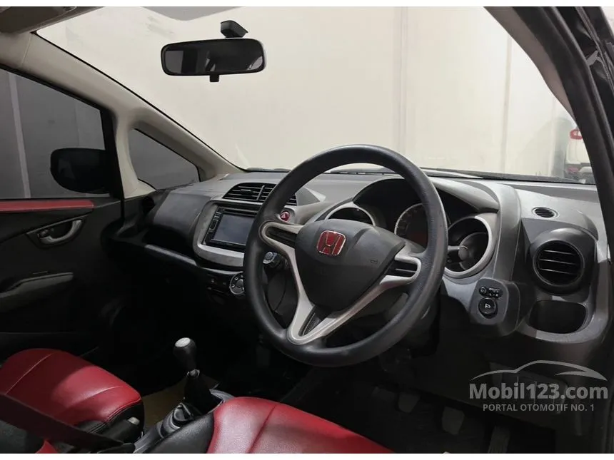 2013 Honda Jazz RS Hatchback