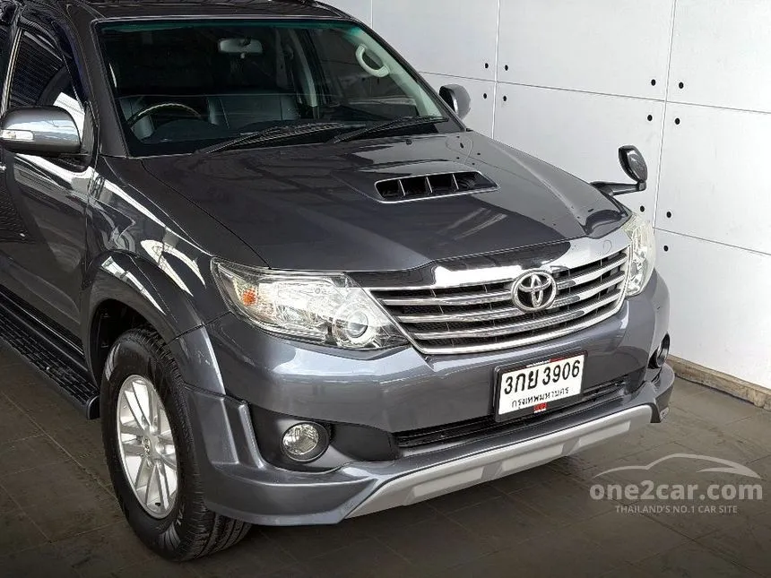 2014 Toyota FORTUNER V SUV