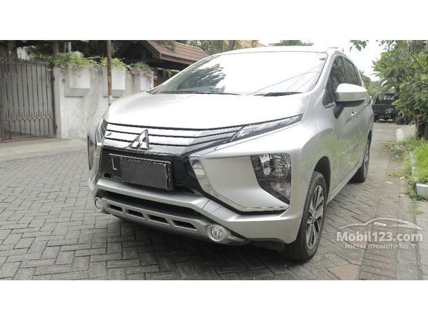 Mitsubishi Xpander SPORT Mobil bekas  dijual  di  Jawa  timur  