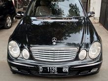 2002 Mercedes-Benz E260 2.6 Elegance Sedan