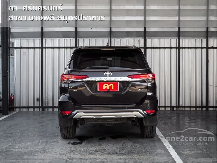 2015 Toyota FORTUNER V SUV