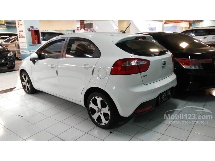 Jual Mobil KIA Rio 2013 UB 1.4 di Jawa Timur Manual 