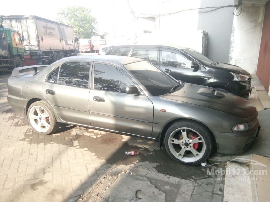 Jual Mobil  Mitsubishi  Galant  1995  E88 2 5 di Jawa Timur 