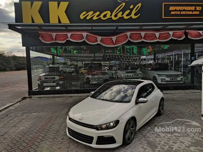 Jual Mobil Volkswagen Scirocco 2013 R 2.0 di Jawa Timur Automatic Hatchback Putih Rp 588.000.000