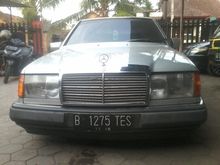 1991 Mercedes-Benz 230E 2.3 Automatic Sedan