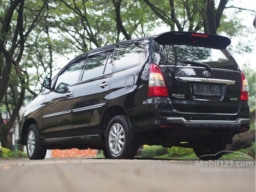2013 Toyota Kijang Innova V MPV