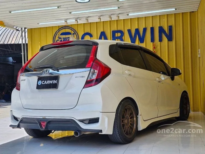 2022 Honda JAZZ V+ Hatchback