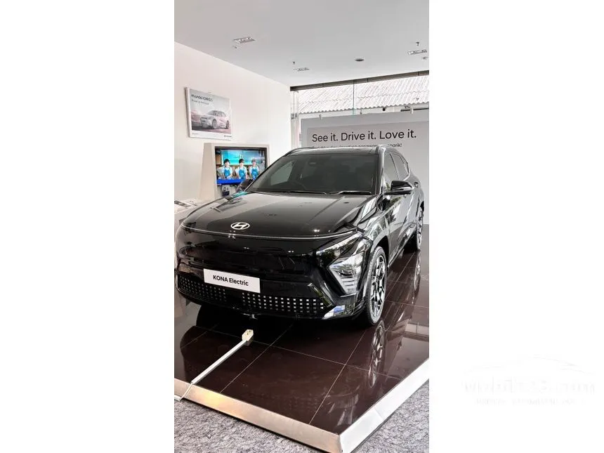 Jual Mobil Hyundai Kona 2024 Electric Long Range Signature di DKI Jakarta Automatic Wagon Hitam Rp 531.000.000