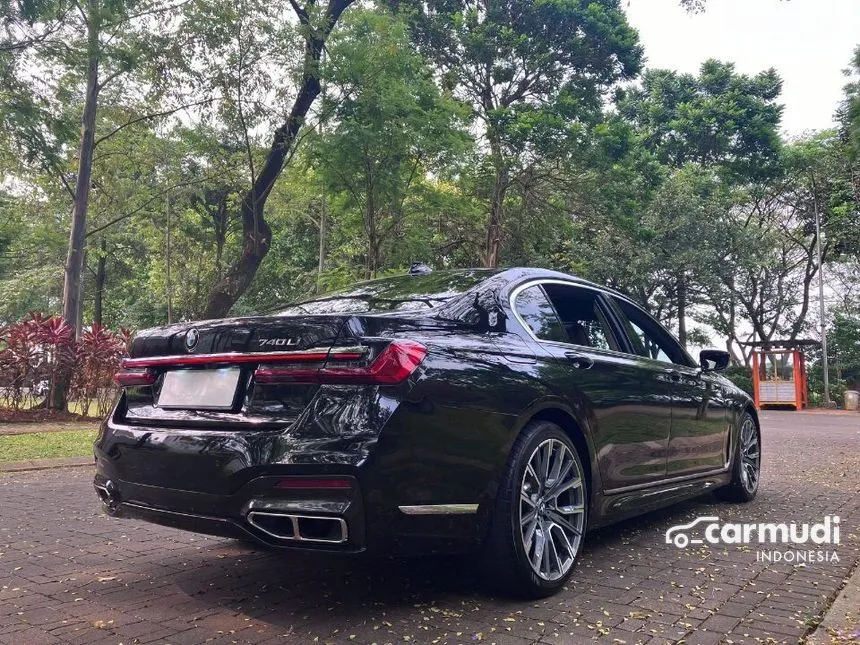 2016 BMW 740Li Executive Sedan