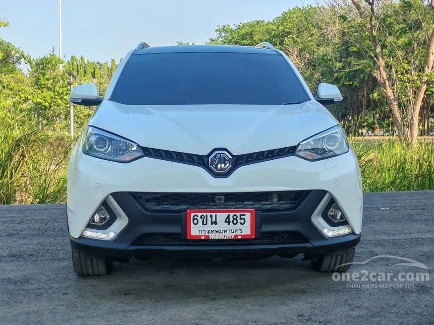 2016 MG GS X Sunroof (Two-Tone) SUV