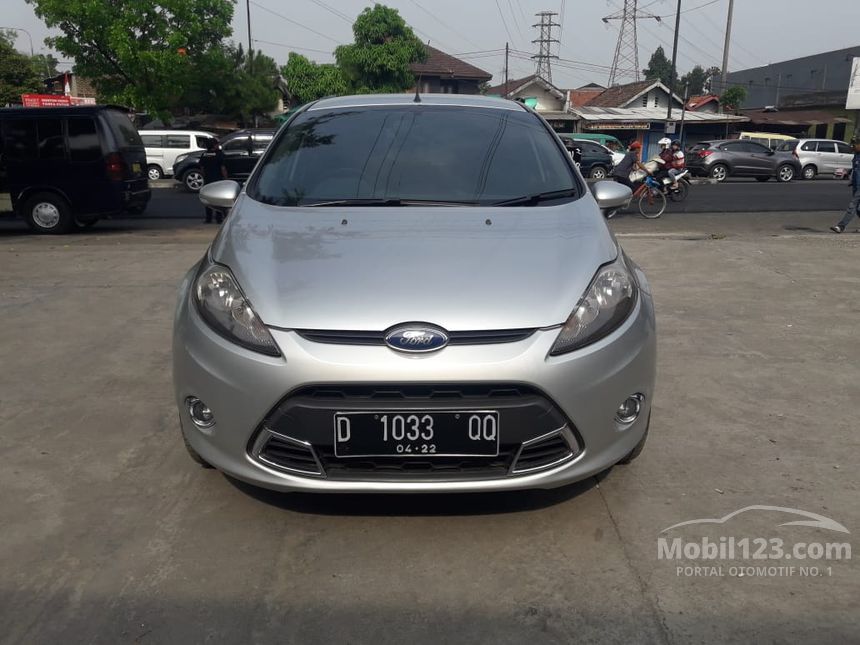 Jual Mobil  Ford  Fiesta  2011 Sport 1 6 di Jawa Barat 