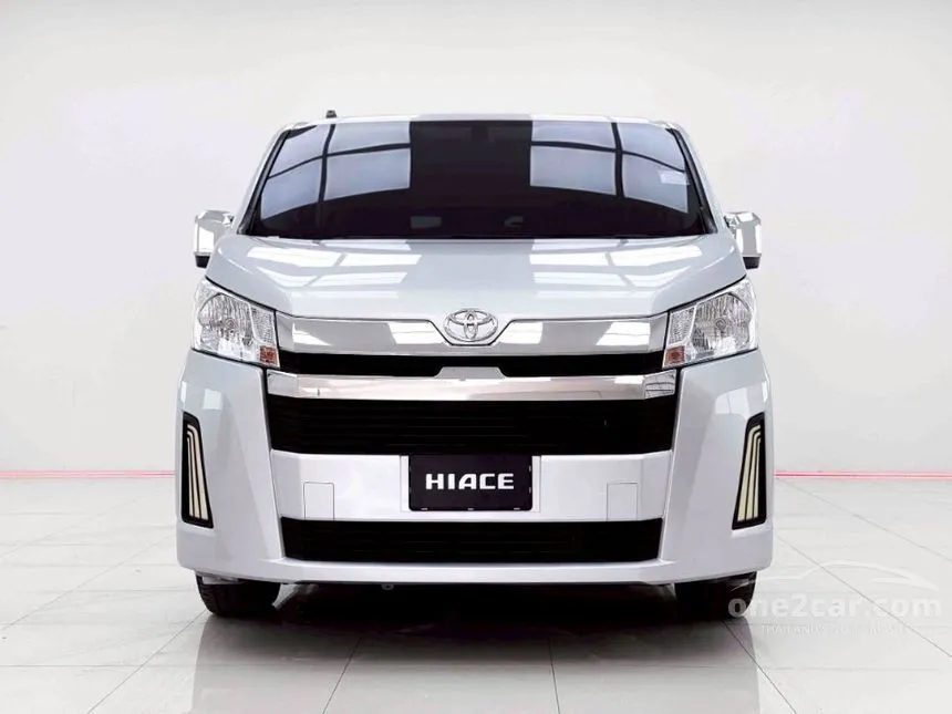 2022 Toyota HIACE GL Van