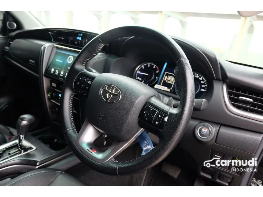 2022 Toyota Fortuner VRZ GR SPORT 4X2 SUV