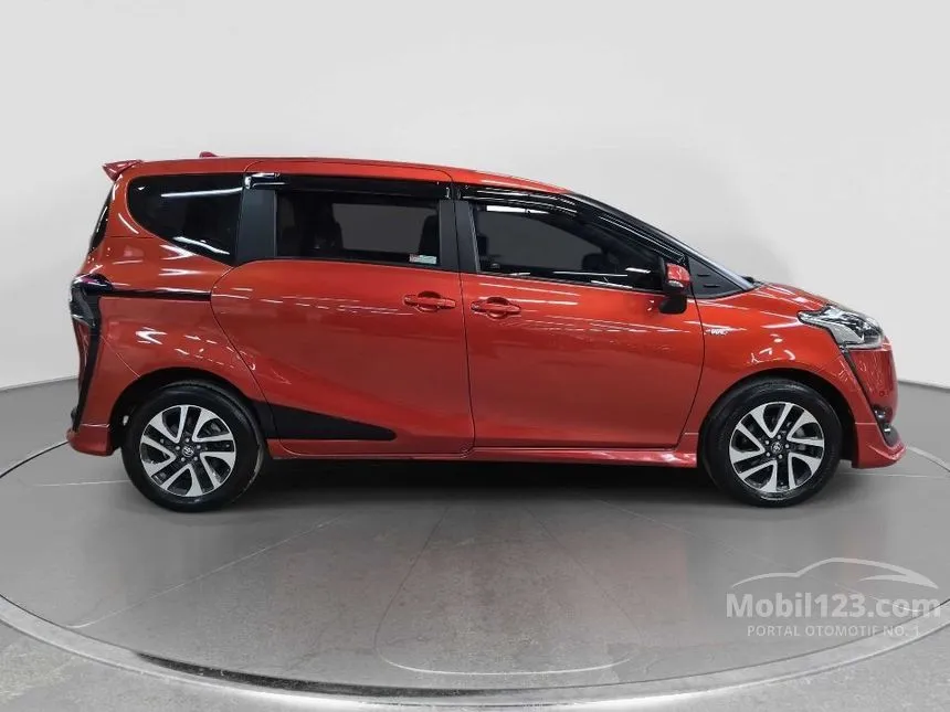 2016 Toyota Sienta Q MPV