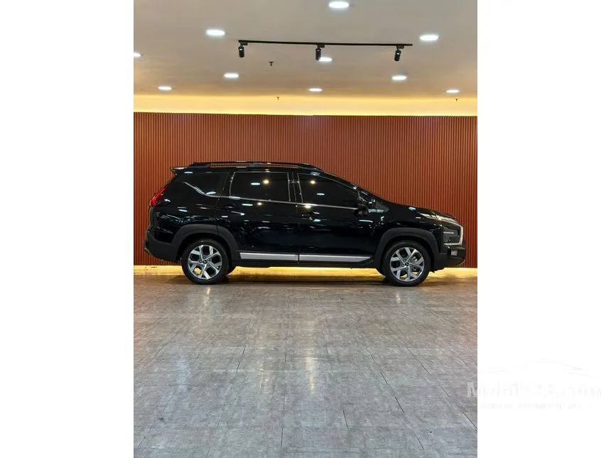 2025 Mitsubishi Xpander Cross Premium (Quartz White Pearl) MPV