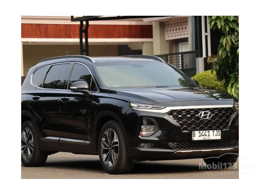 Jual Mobil Hyundai Santa Fe 2019 CRDi GRAND 2.2 di Banten Automatic SUV Hitam Rp 378.000.000