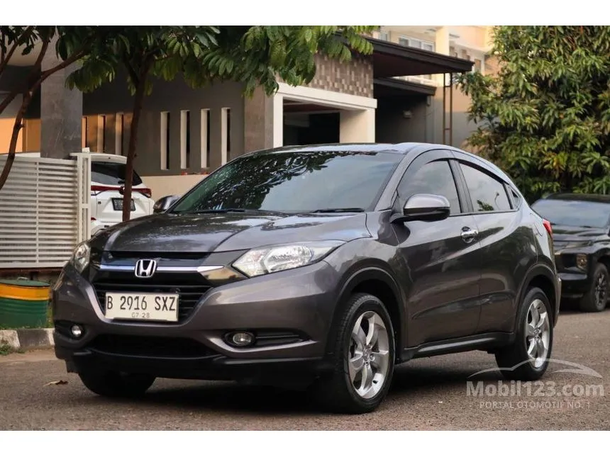 Jual Mobil Honda HR