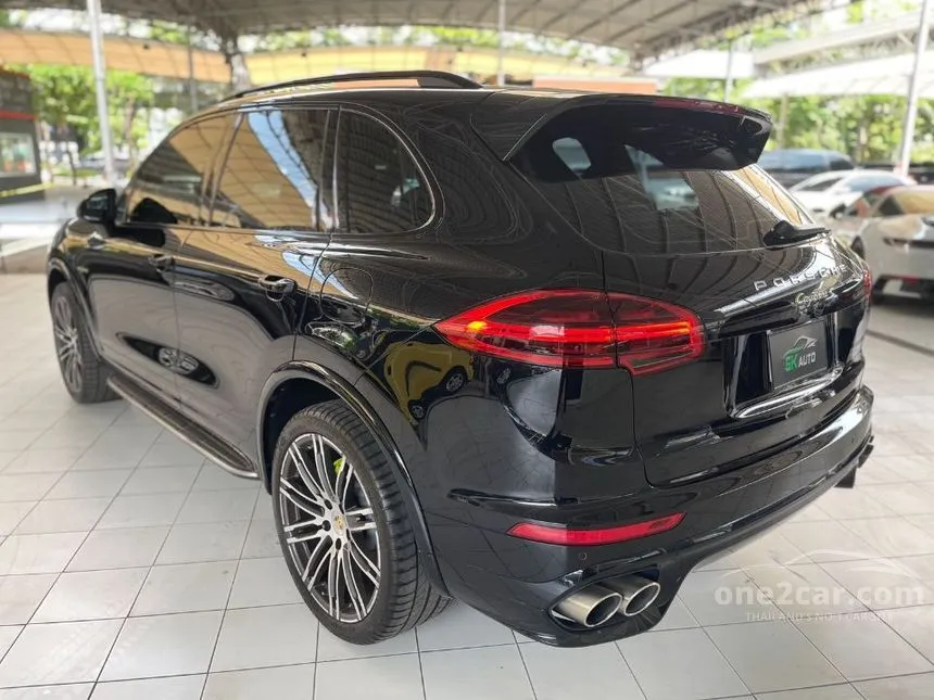 2016 Porsche CAYENNE S E-Hybrid SUV