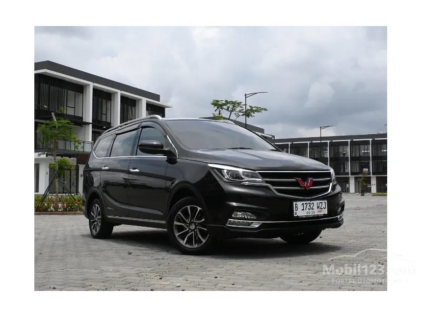 Jual Mobil Wuling Cortez 2018 L Lux 1.8 di DKI Jakarta Manual MPV Hitam Rp 129.000.000