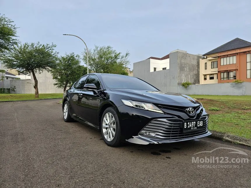 Jual Mobil Toyota Camry 2020 V 2.5 di Banten Automatic Sedan Hitam Rp 360.000.000