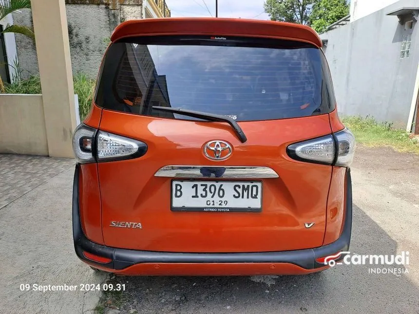 2017 Toyota Sienta V MPV