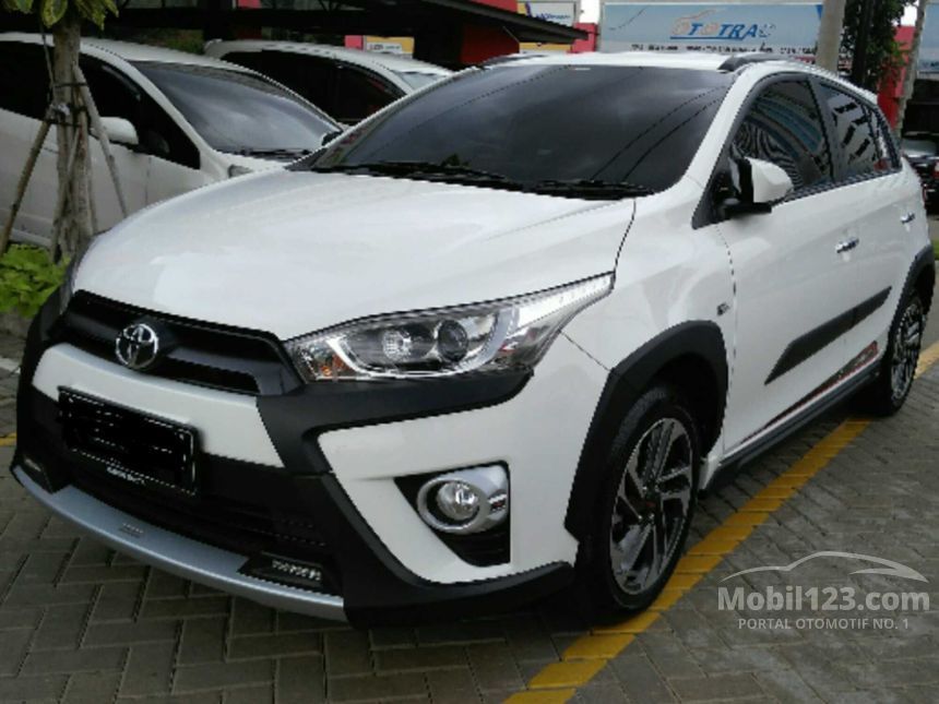 Jual Mobil  Toyota  Yaris  2019  TRD  Sportivo  Heykers 1 5 di 