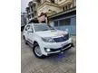 Jual Mobil Toyota Fortuner 2012 V 2.7 di Sumatera Utara Automatic SUV Putih Rp 235.000.000
